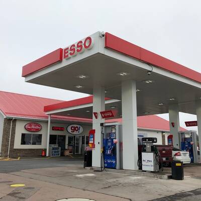 Esso Gas Station+ Car Wash 3 hrs Drive East GTA