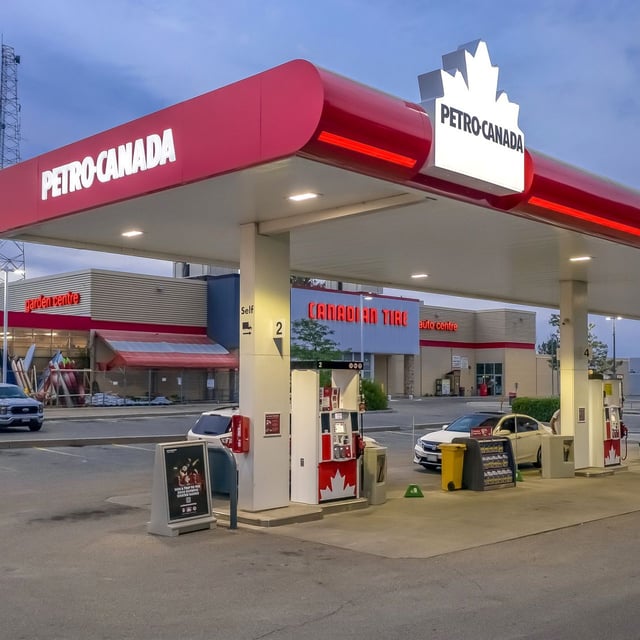 Petro Canada + Coin & Tunnel Carwash